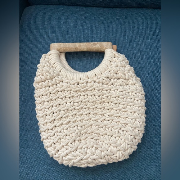 NWOT Crochet Macrame Neutral Cream Boho Handbag Small Purse Wooden Handles - Picture 1 of 10